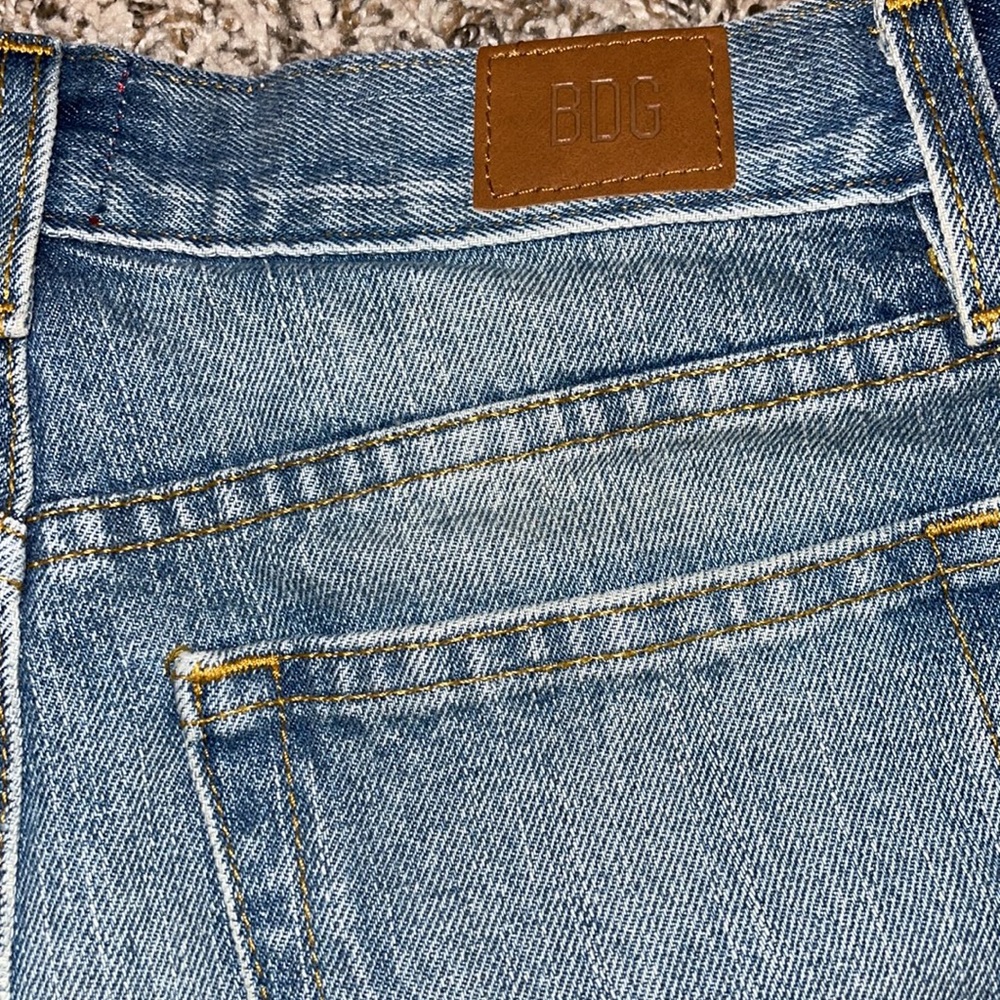 Urban Outfitters // BDG Girlfriend High Rise Shorts🌛 - Picture 13 of 13